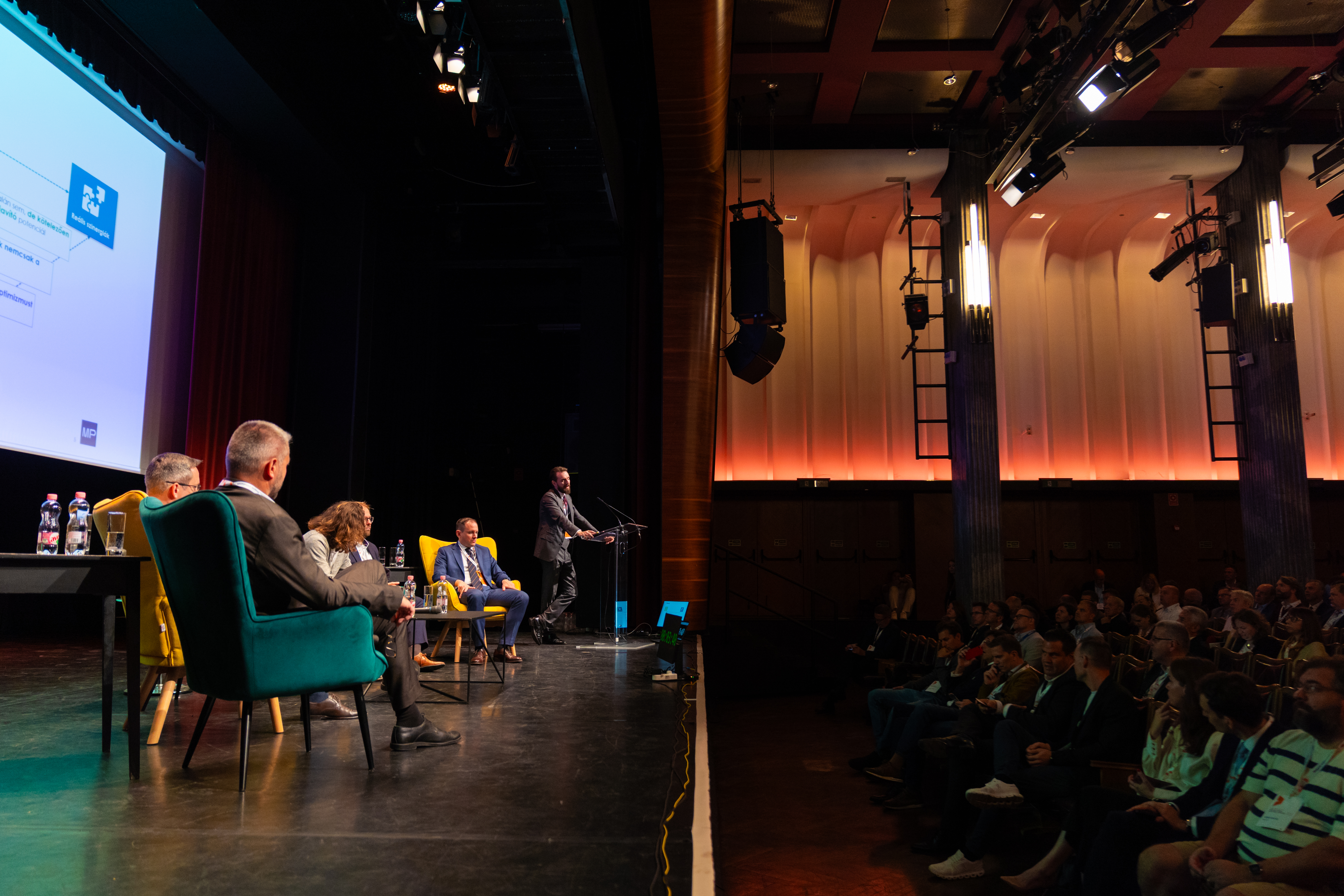 Magyar Vallalatok 2030 konferencia foto